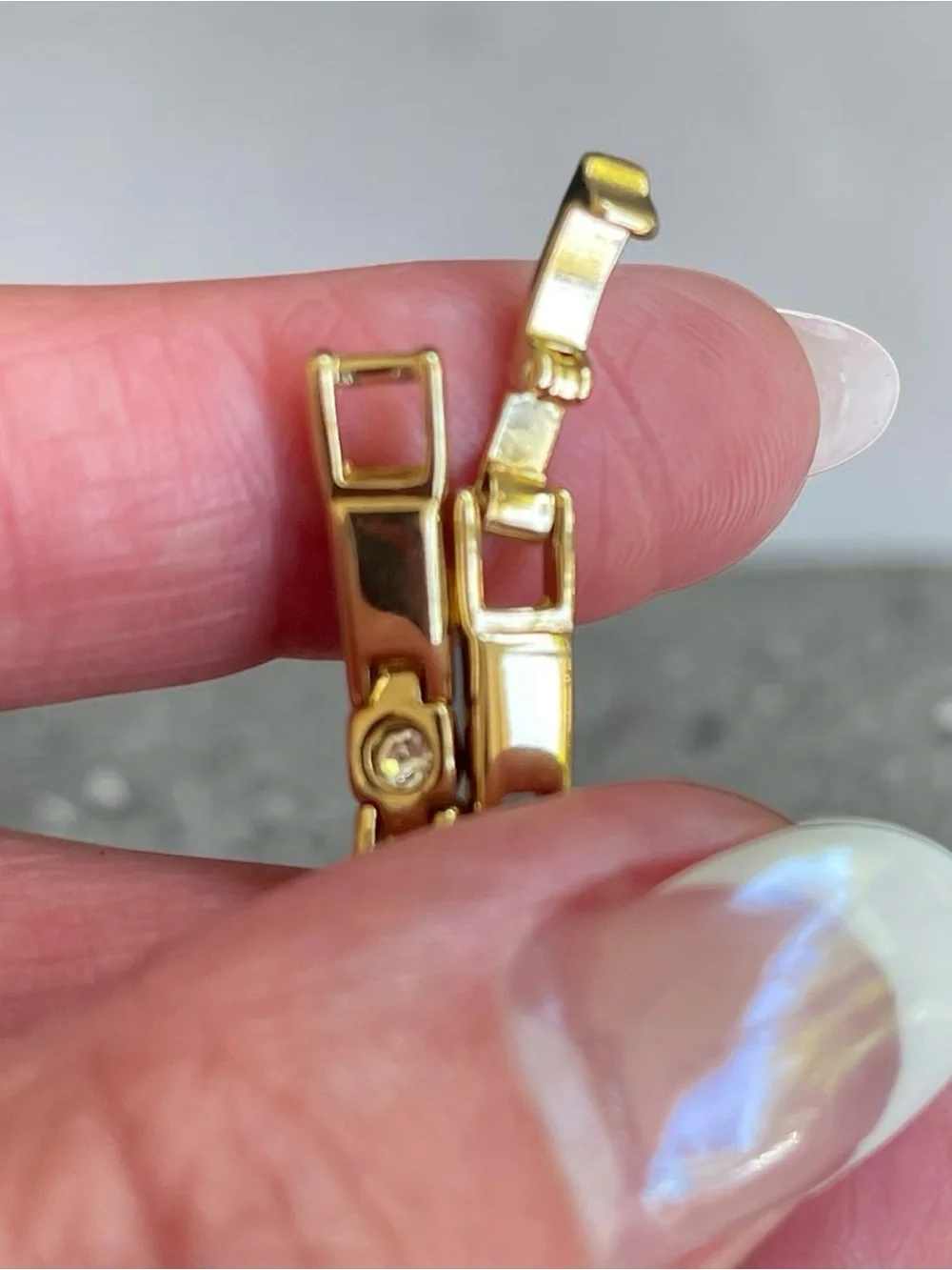 Vintage Gold Tone Channel Set Crystal Link Bracelet Fold Over Clasp 7